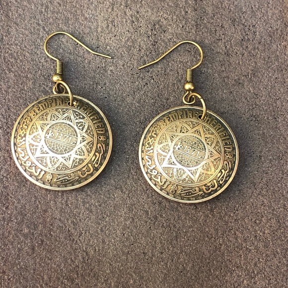 Earrings made of foreign coin. - Picture 1 of 2